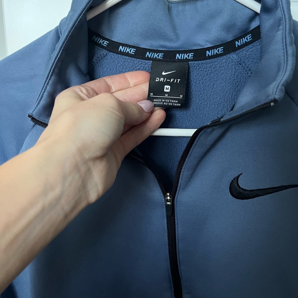 Nike Men's Dri-Fit Half-Zip Jacket - Picture 2 of 3
